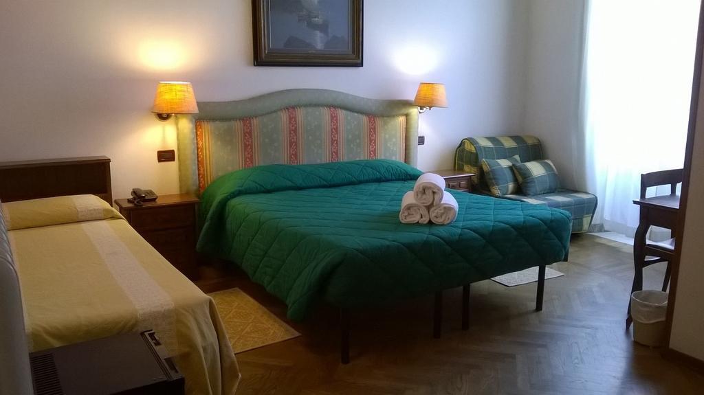 Hotel Ely Viareggio Værelse billede
