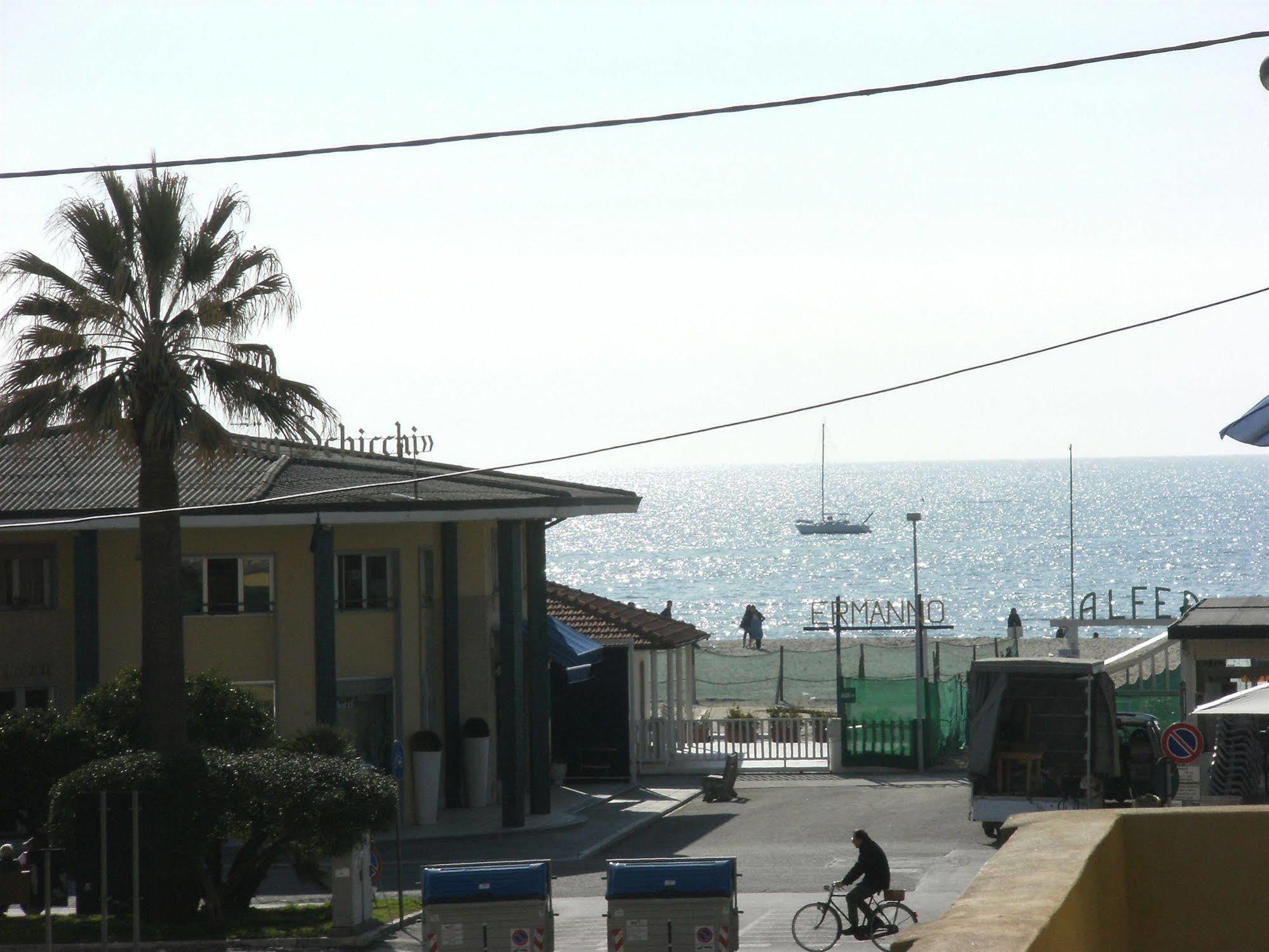 Hotel Ely Viareggio Eksteriør billede